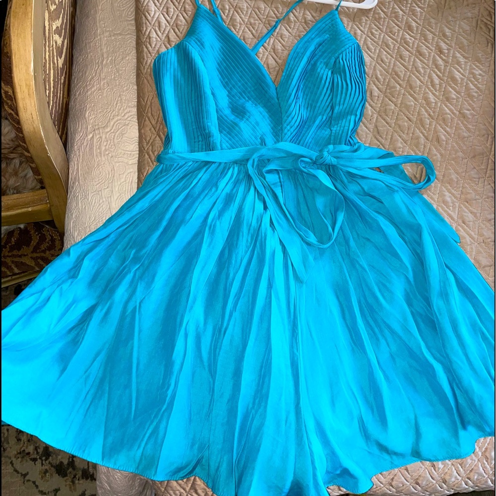 DO+BE blue romper size Medium.